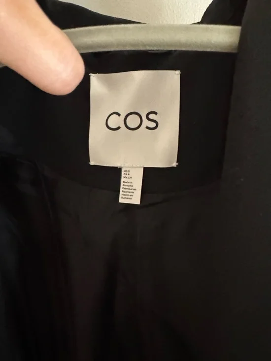 COS Black Midi Coat with Oversized Fit - Picture 3 of 4